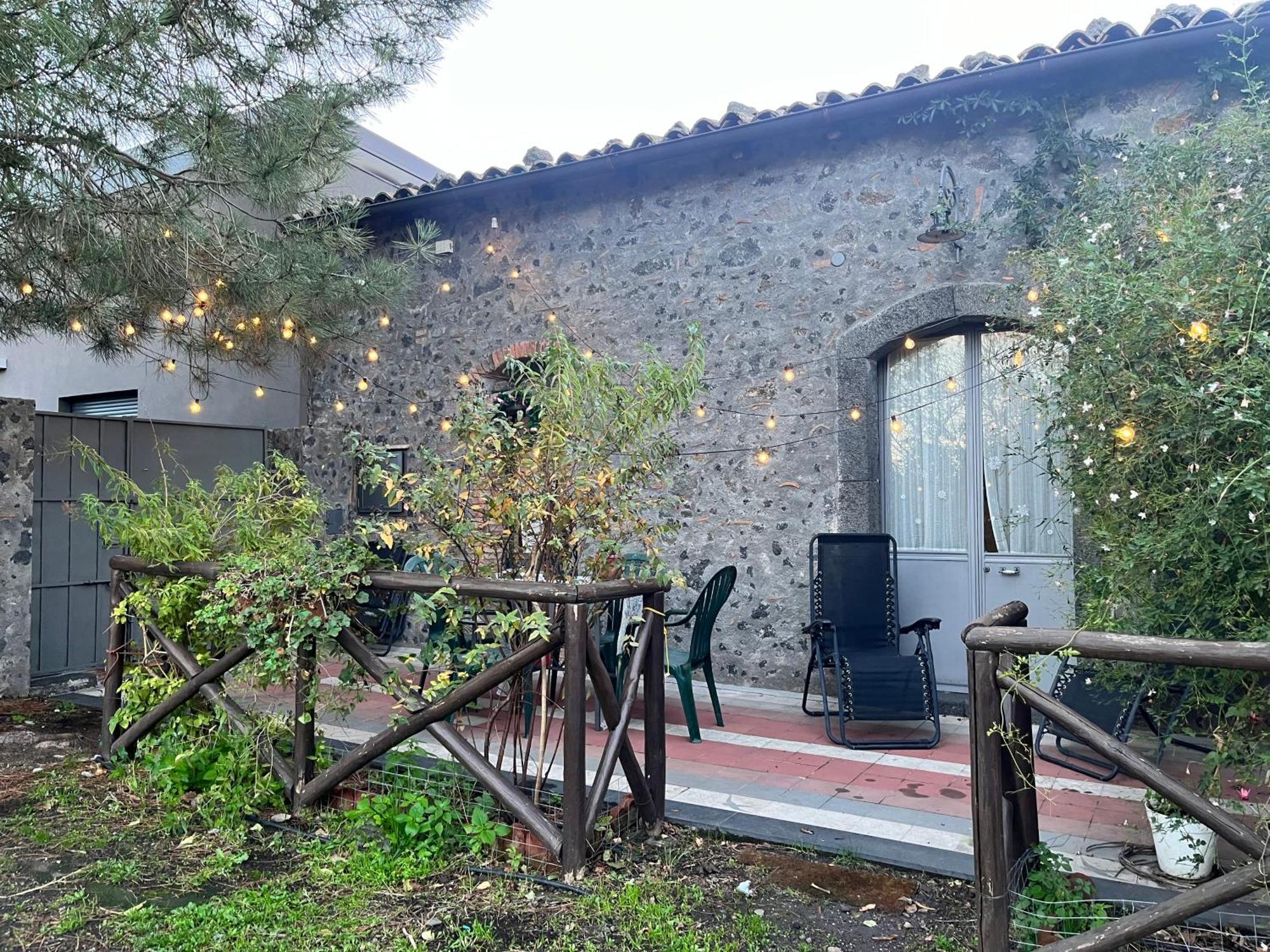 Villa Poggio Roseto Randazzo Exterior foto
